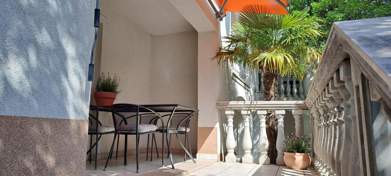 Villa Haus Niko Senj  Exteriör bild